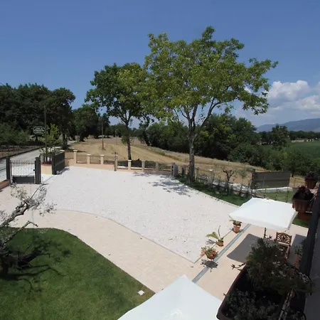Azienda Agrituristica La Tenuta Del Falco Farm stay *